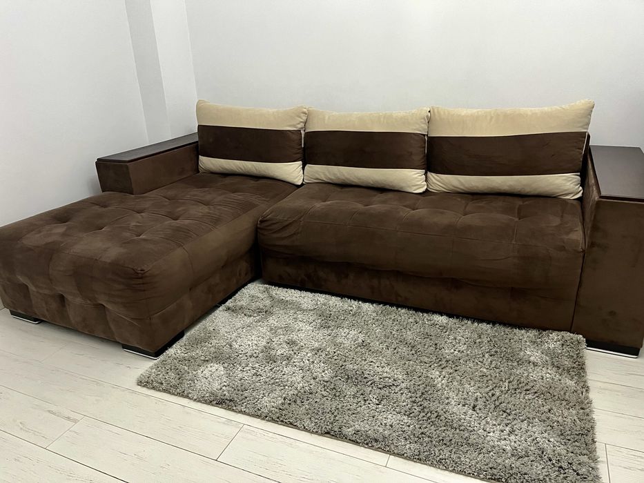 Vând canapea exentensibila-stare ideala!