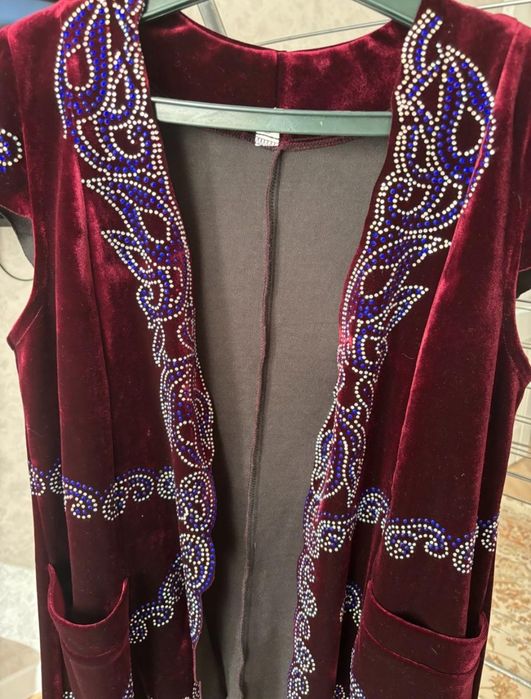 Срочно камзолы новые