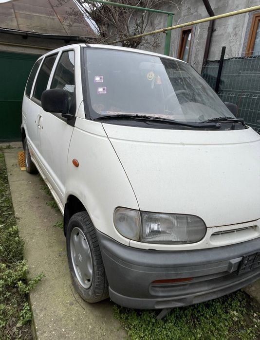 Nissan Serena 1.6 benzina 1994