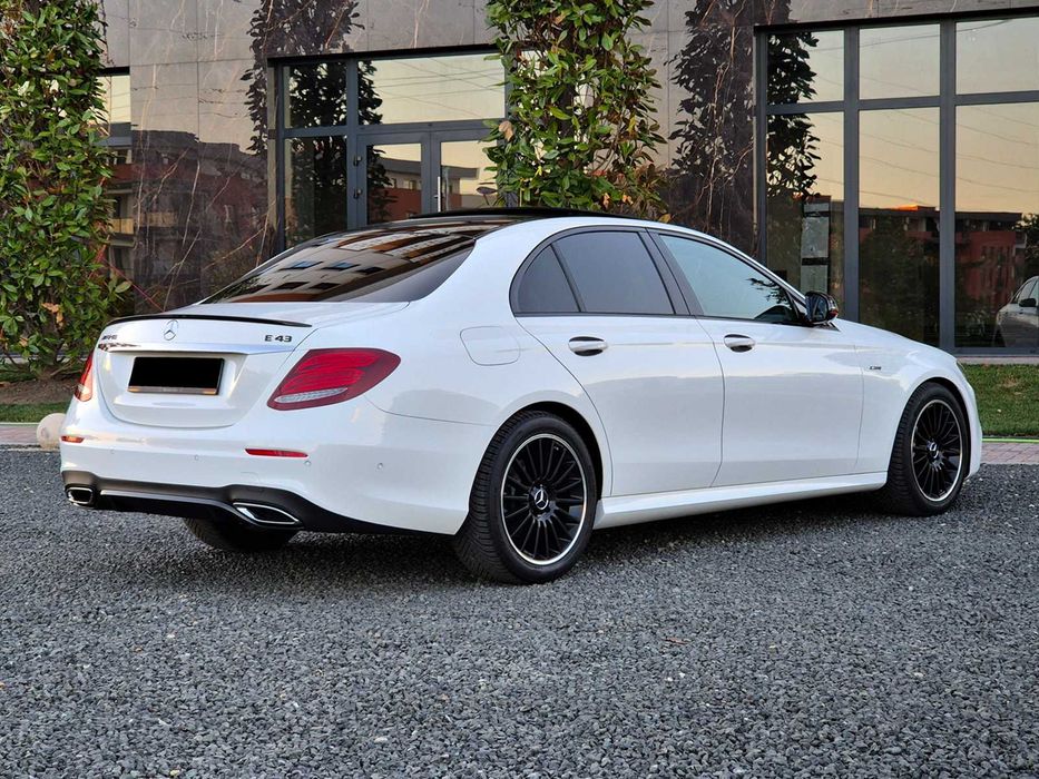 Mercedes-Benz E Class 220 AMG An 2020