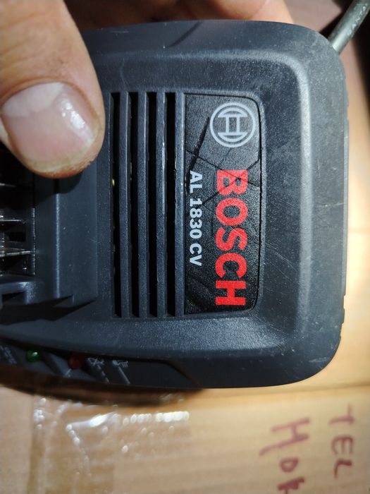 Incarcator rapid Bosch AL 1830 CV, 14,4-18V, 3,0A. Este testat