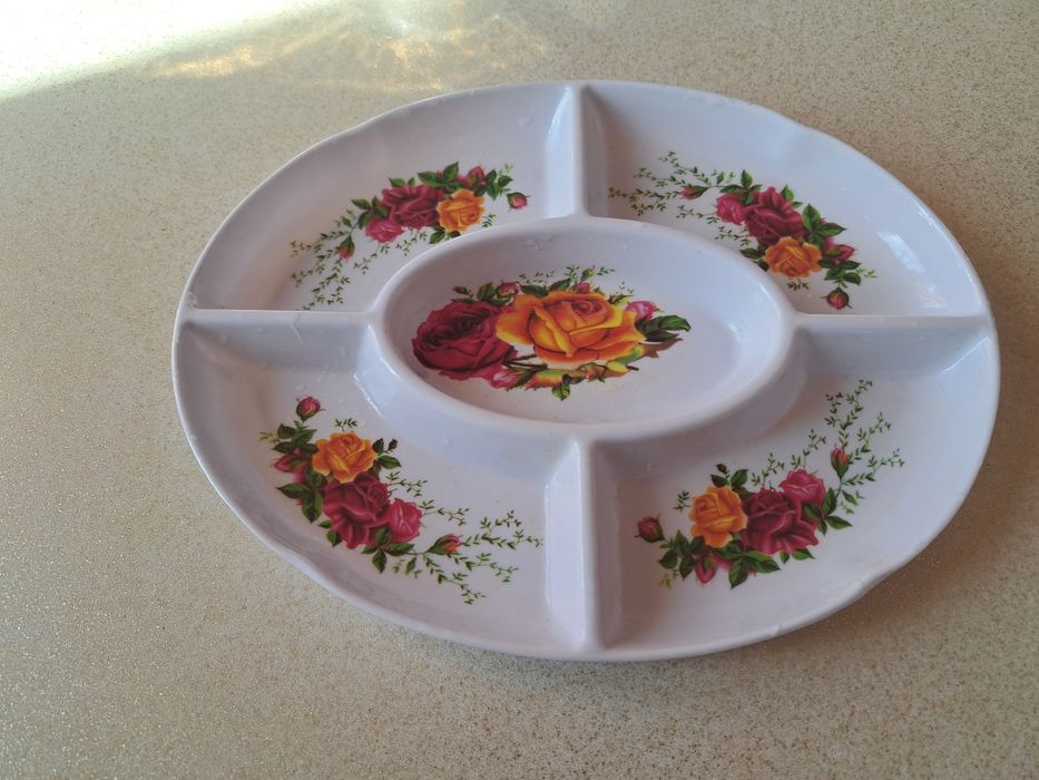 Продам поднос для орехов