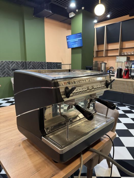 Кофемашина Simonelli Appia 2 compact