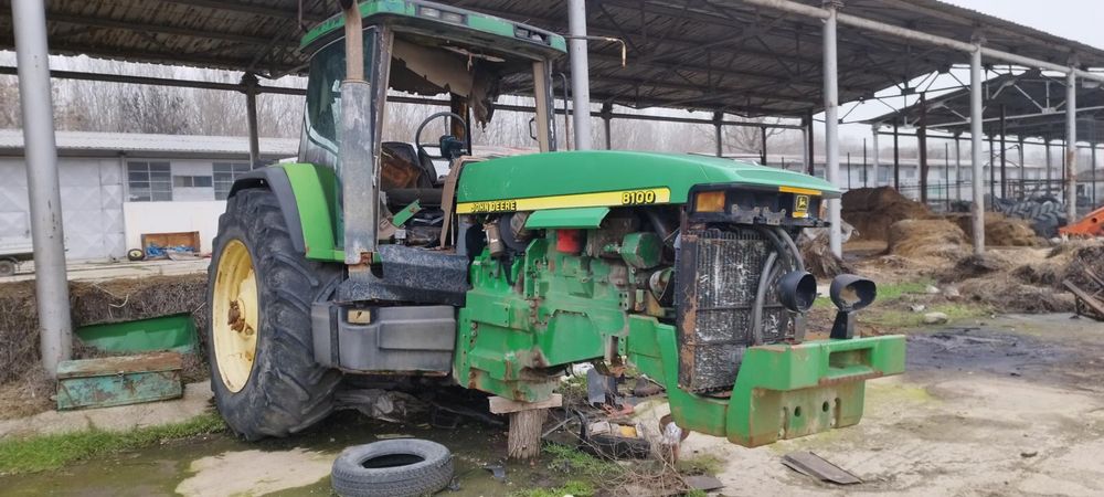 Vand/ dezmembrez john deere 8100 8200 8300 8400 8410