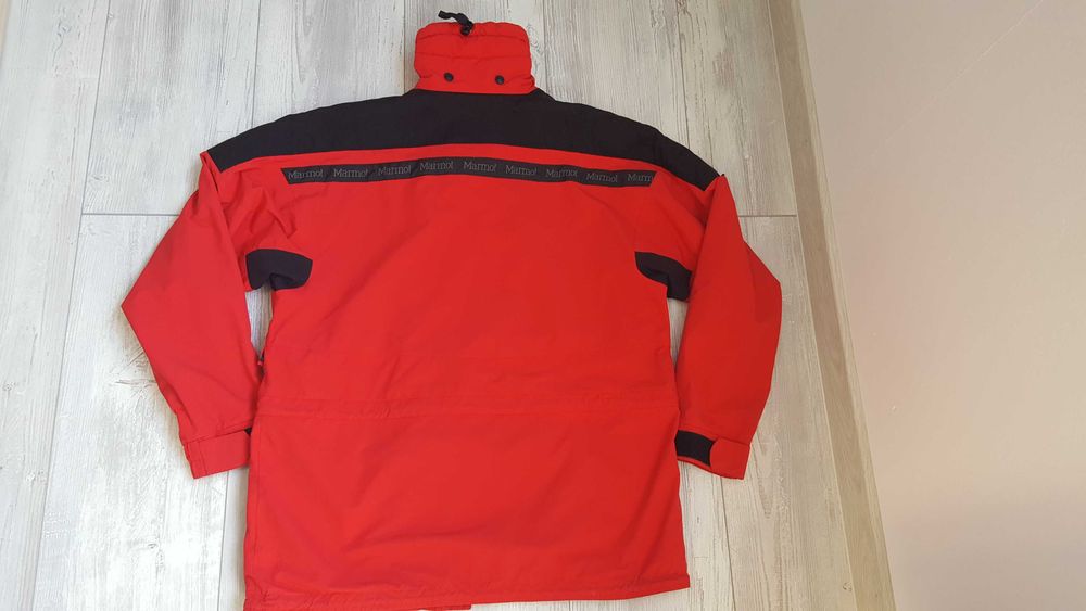 Зимно спортно червено яке MARMOT WINTER JAKET размер L