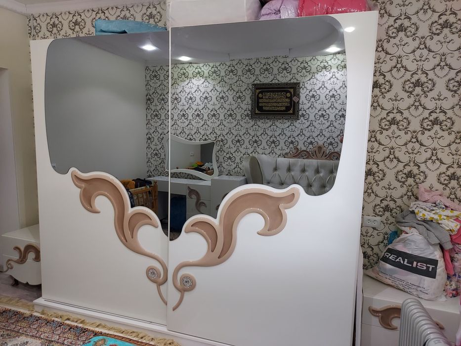 Спальня, кровать, тумба, шкаф, комод