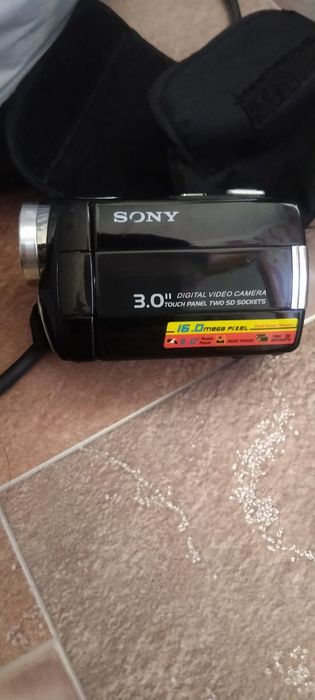 Видео камера и фотапарат