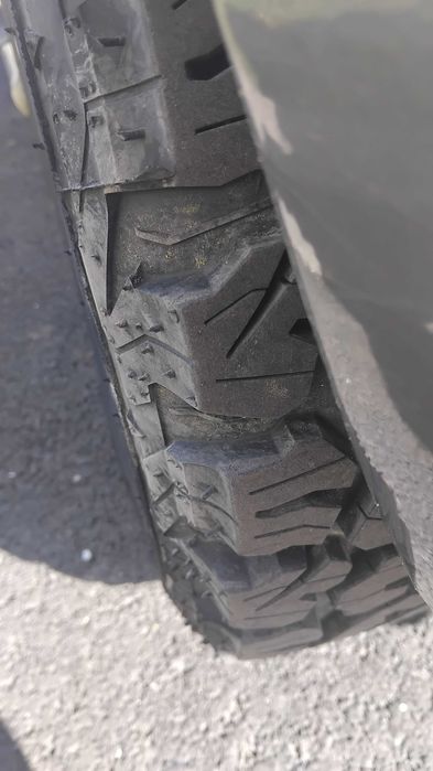 Vand roti compect echipate. Anvelopele sunt all sezon M+S 235 60 R18