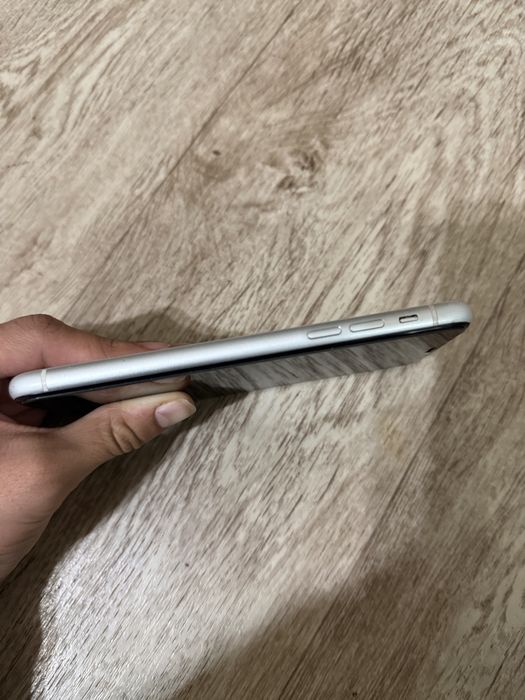 Айфон xr 128 gb буу.