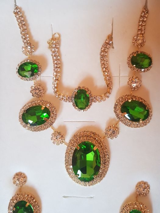 Set bijuterii Emporia Lantisor cercei bratara Placate cu aur