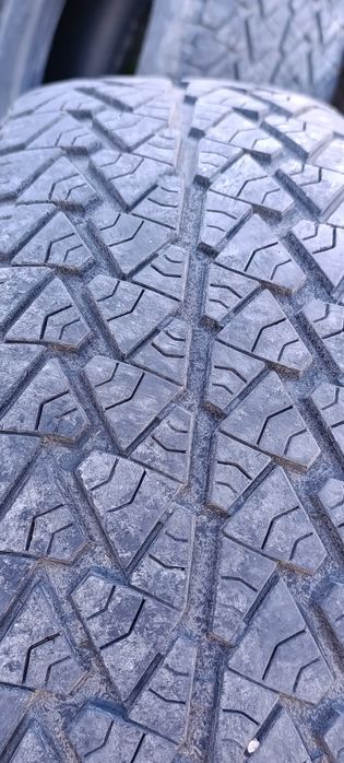 Гуми 205/70 15 А/Т