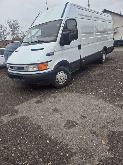 Inchiriez Iveco 3,5T Remorca 2T