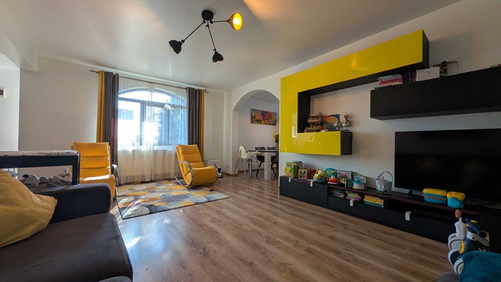 Casă individuală P+M de vânzare – Lunca Cetățuii, zona Editurii