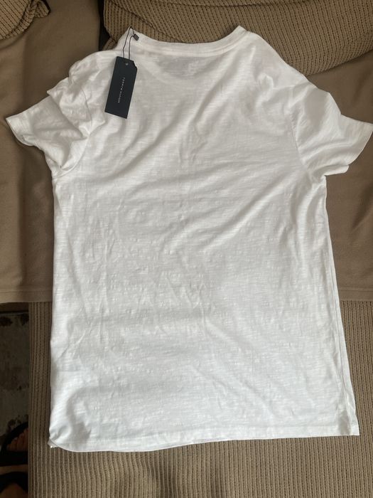 Vand tricou barbati de la Tommy Hilfiger , marimea S alb