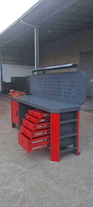 верстак слесарный (рабочий стол слесаря)