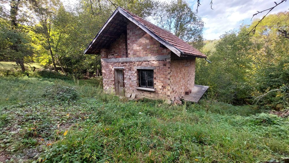 Продава се Къща в с. Мечковица, Област Габрово - 33 кв.м за 495 €/кв.м - Снимка #4