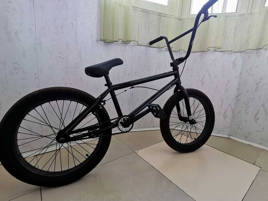 Продам BMX Kink Whip 2022