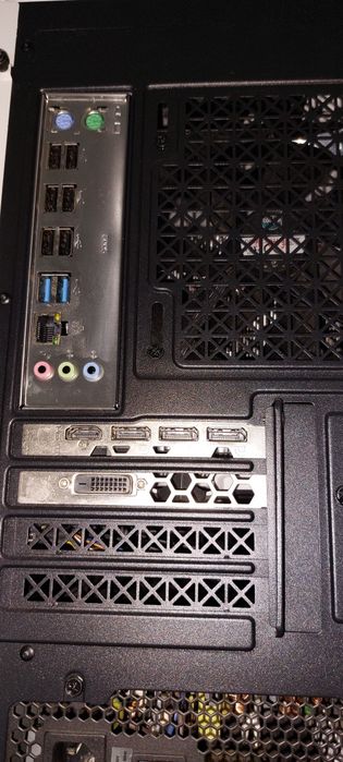 Pc intel xeon E5-2650 v4 32GB ram radeon RX 570 8GB