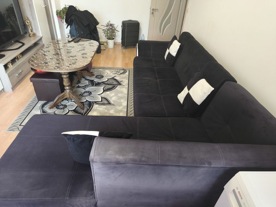 Ъглов разтегателен диван