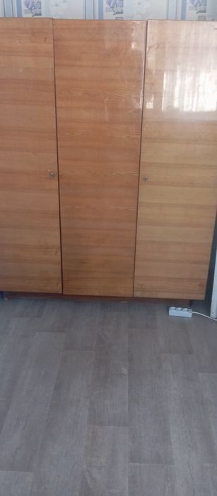 Сдам четырех комнатную квартиру.