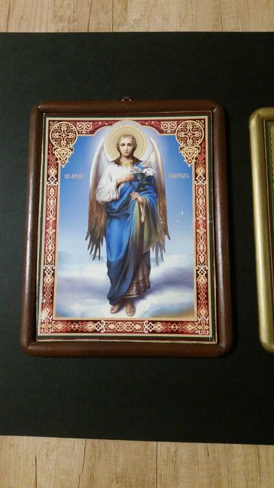 2 икони в много хубави рамки по 5 Евро за 1 икона!