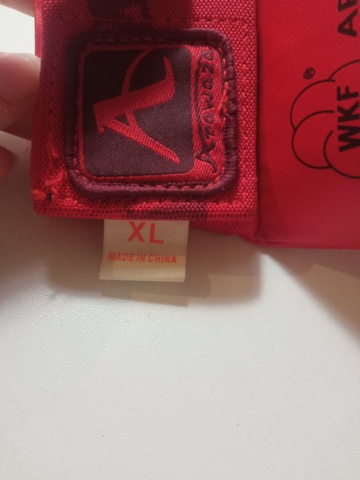 Продам перчатки для каратэ