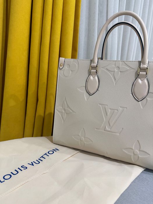 Хит Дамска чанта LV