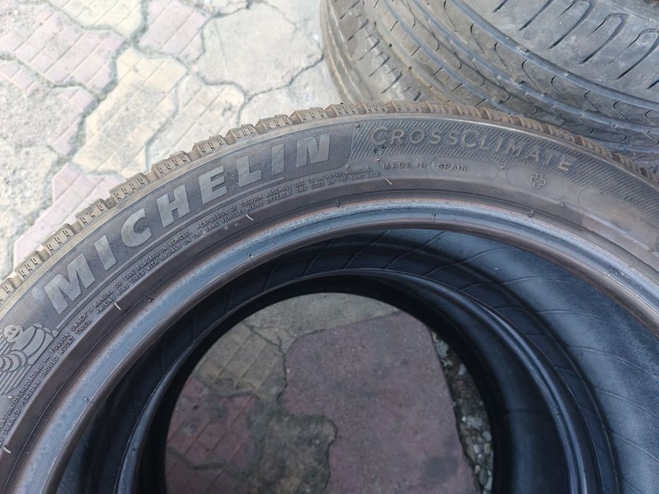 245 40 18,2buc Michelin Crossclimate, și 1buc Crossclimate 2 , peste 6mm