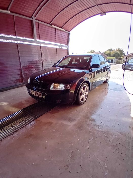 Vand audi a4 s line 1.9 tdi 131 cp