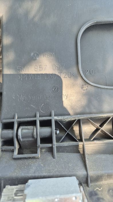 Оригинална Жабка за VW Голф 5 Плюс 2005- 2010г