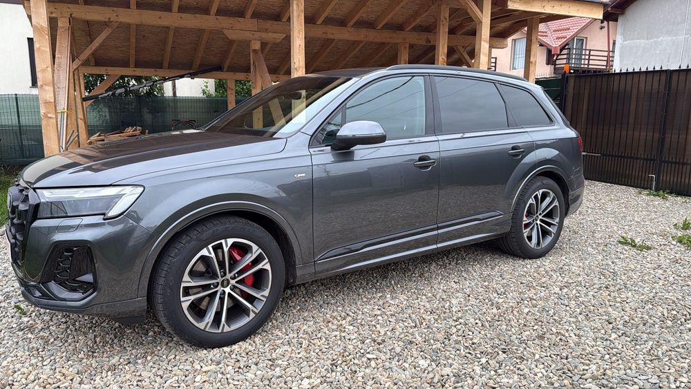 Audi Q7 Unic propietar, achizitionata de noua