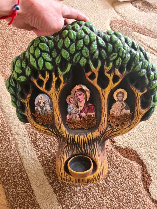 Уникален голям свещник