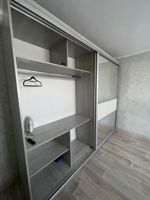 Продам шкаф купе