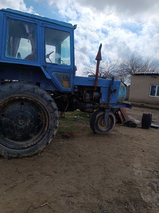 MTZ BELARUS hamma joyi soz holatda .