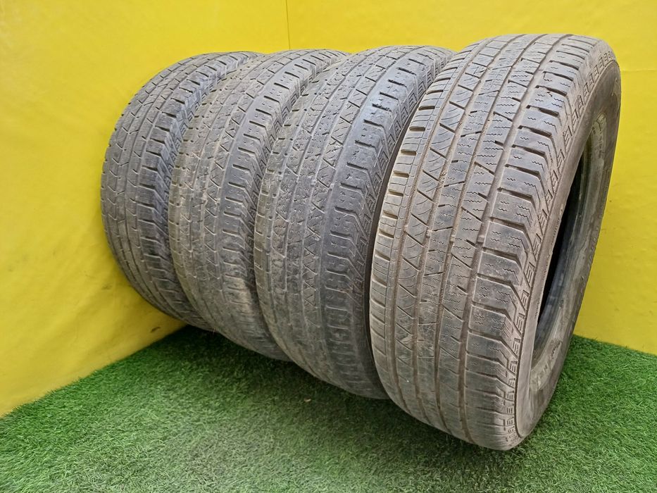 Шины 245/70 R16 Continental комплект.