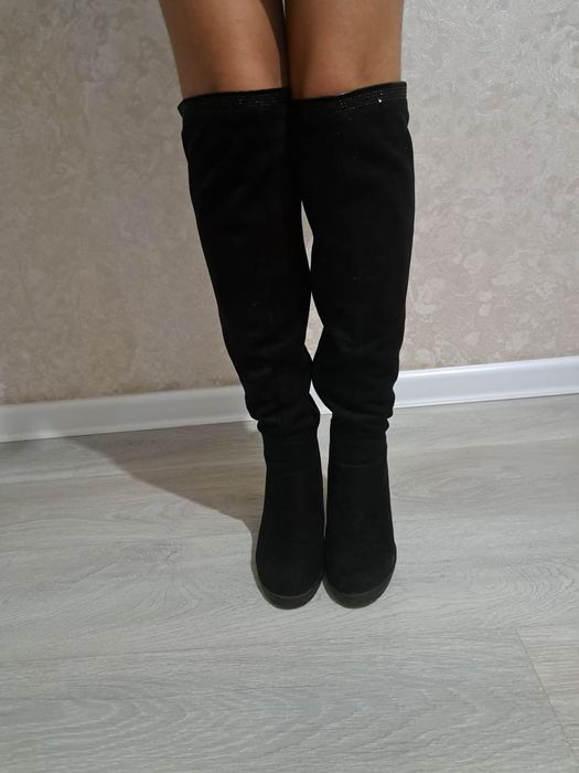 Срочно продам сапоги