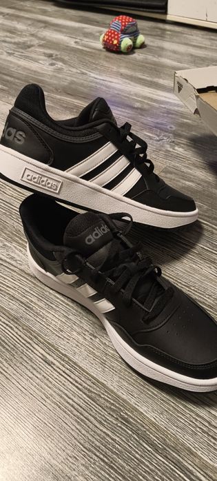 Adidas hoops 3.0, uk 9