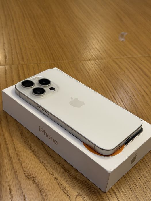 iPhone 15 Pro, White Titanium 128GB, impecabil