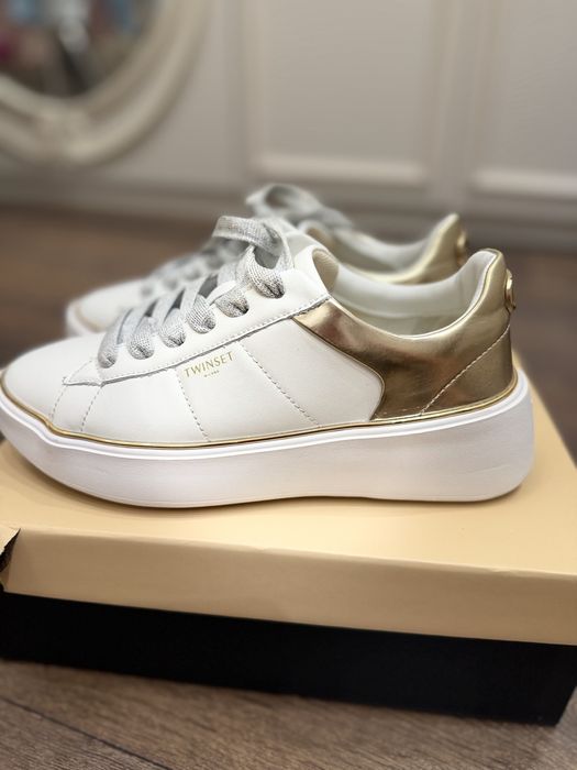 Twinset беши кецове