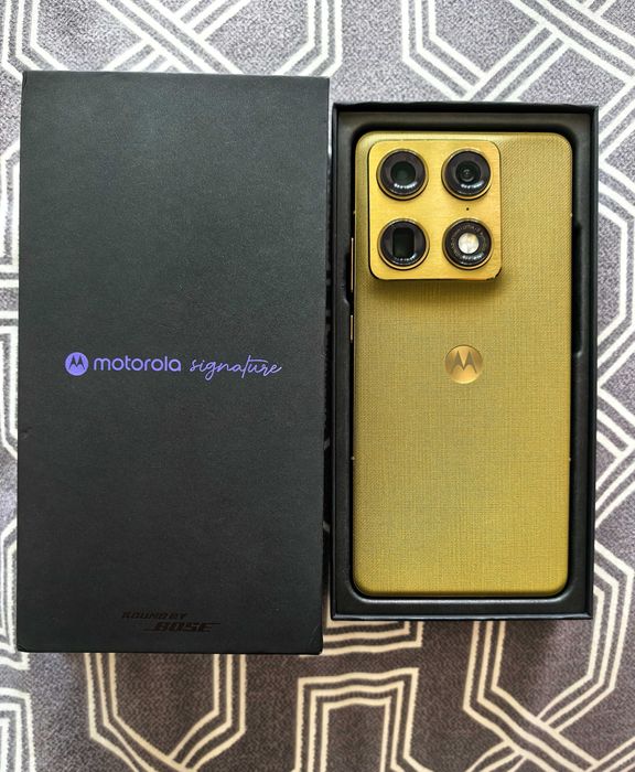 Нова Motorola Signature Pantone Martini Olive 16/512GB с 24 Месеца Гаранция