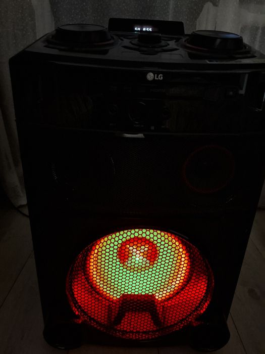 Колонка LG XBOOM OM7550K 1000 Ватт