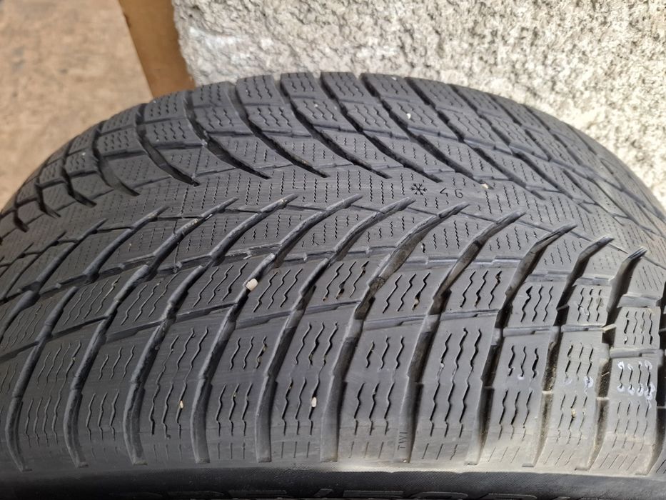 4 бр зимни гуми 225/50/17-98 V -Nokian *ДОТ 3120* 6,5 мм грайфер