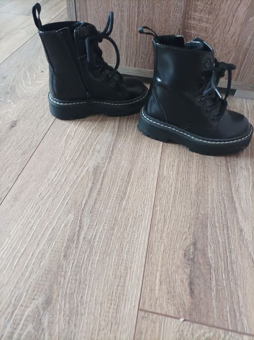 Детски боти черни