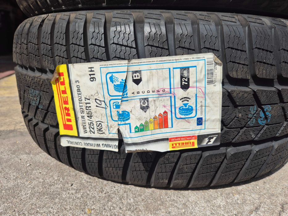 2 Anvelope M+S IARNA - 225/45/17 91H - PIRELLI - NOI - DOT 2019 !
