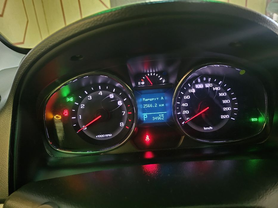 Chevrolet Captiva 2018 — 3