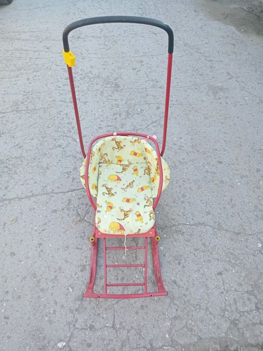 Продам санки детские