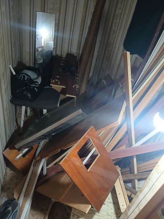 Отдам даром низ кухонного