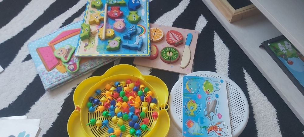 Детские развивающие игрушки