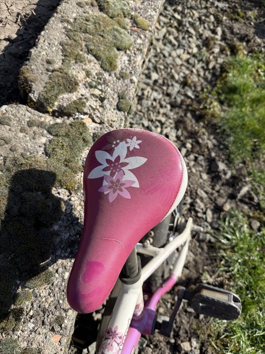 Bicicleta copii roti 12” stare buna de functionare cu roti ajutatoare