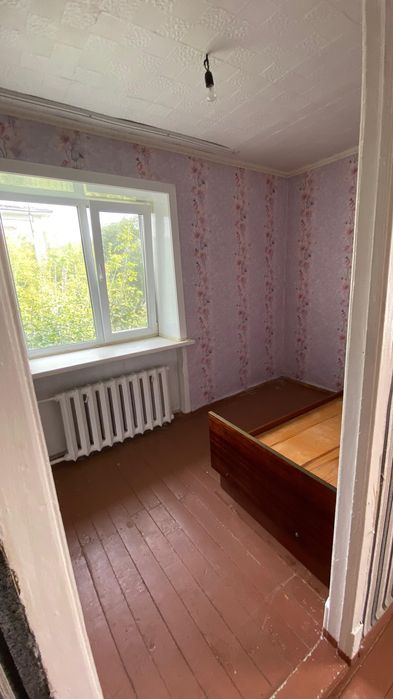 Продам двух ком квартиру
